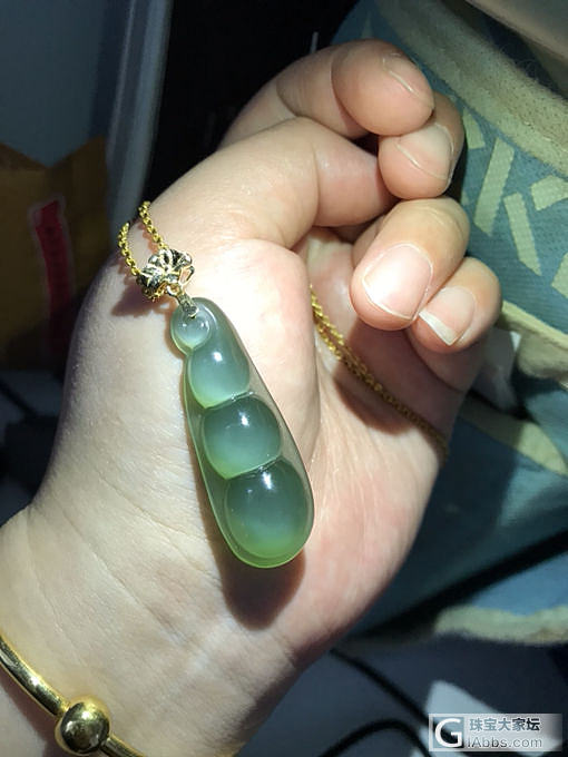 给猫眼碧玉豆按了个荷叶扣_碧玉