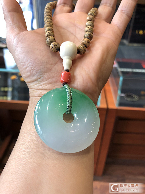 欣赏一下卖出的美物，芙蓉种平安扣_平安扣翡翠