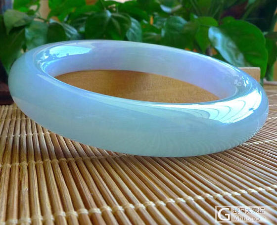 凤玉翡翠完美57圈冰种水润春彩圆条手镯￥:21800元_手镯翡翠