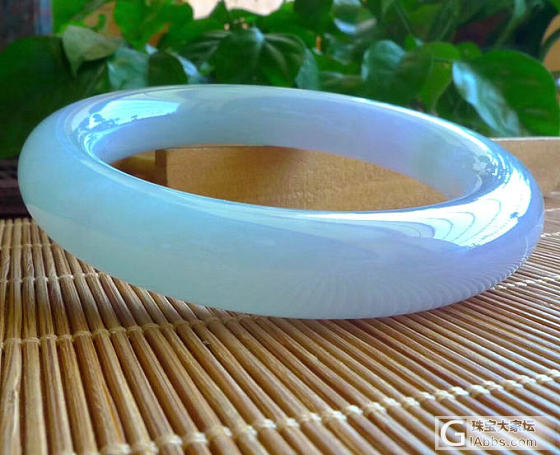 凤玉翡翠完美57圈冰种水润春彩圆条手镯￥:21800元_手镯翡翠
