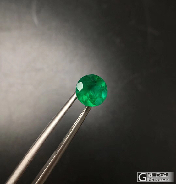 1.15克拉钻石切割祖母绿圆形刻面_祖母绿刻面宝石