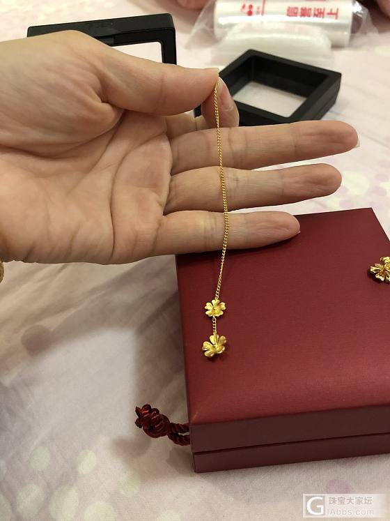 周大福_耳线耳钉耳饰金