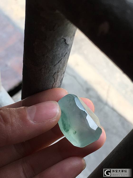 天然翡翠不规则形状，裸石_翡翠