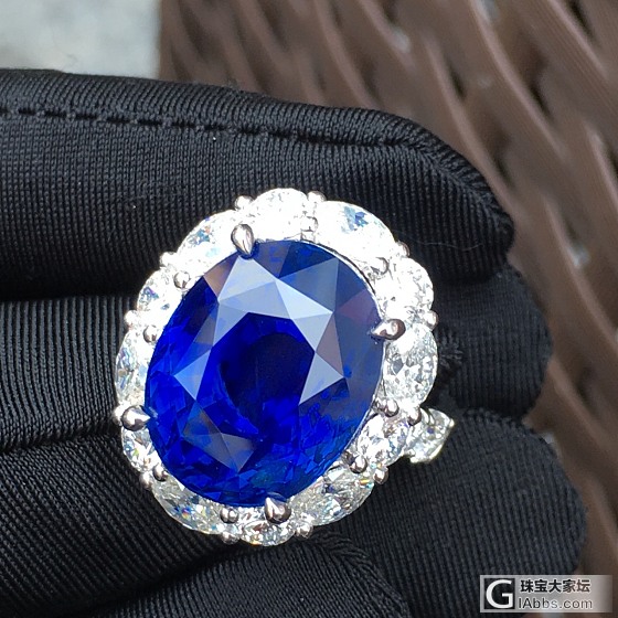 在不发二张图片 我都忘了我是做彩宝的 找高品质的货别忘了问问我 😊_名贵宝石