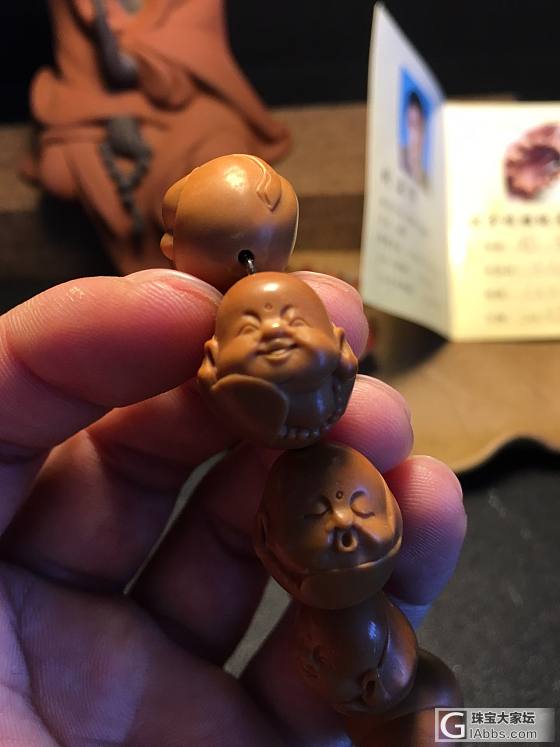 橄榄核小个小弥勒佛，可爱的文玩手串_雕刻橄榄核