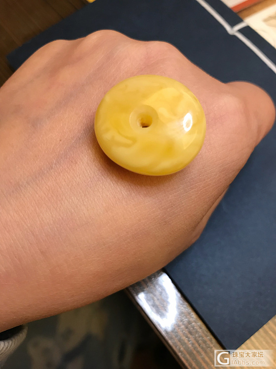 蜜蜡扣子，奶糖，小年份氧化的美呆啦_琥珀蜜蜡