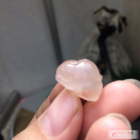一对可爱的兔子🐰_戒面南红