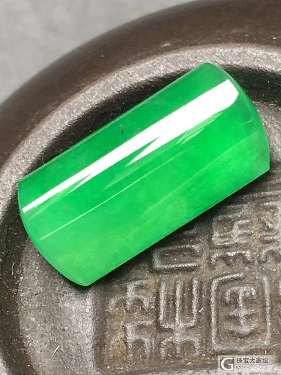 翡翠满色马鞍_戒面翡翠