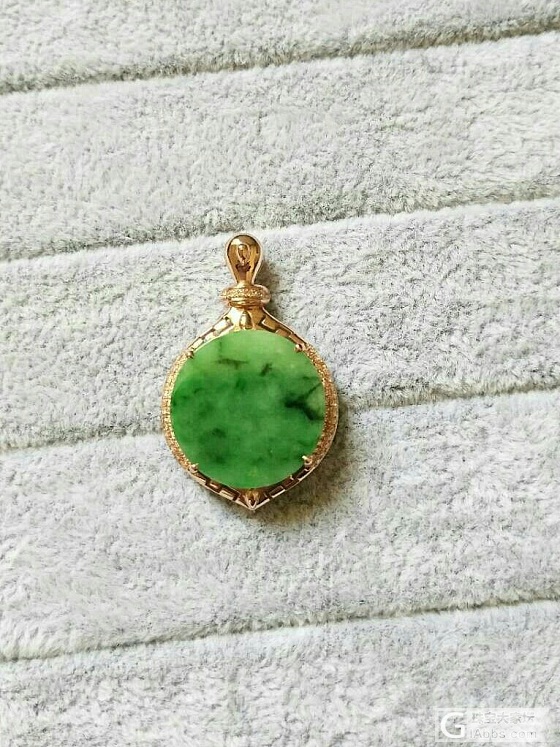 自己设计加工的部分作品，随手拍的_翡翠