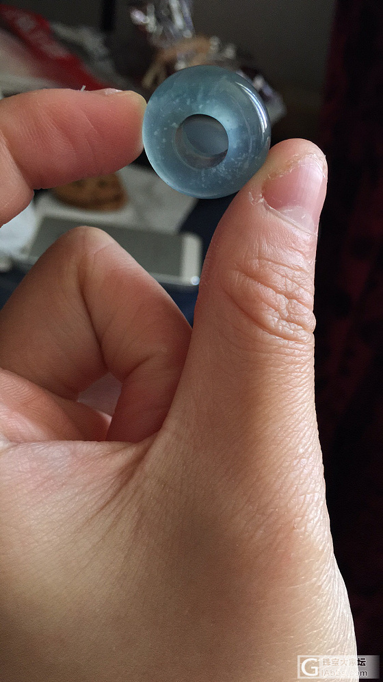 一颗很有光感宝石感的木那雪花扣子_平安扣翡翠