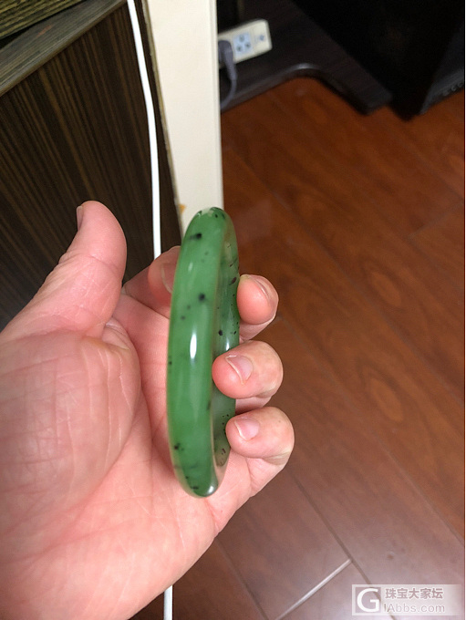 继续转闲置_手镯碧玉