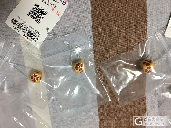 全新六福彩釉转运珠300克价甩_配件金