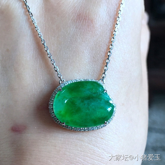 冰种阳绿天鹅锁骨链_项链吊坠翡翠