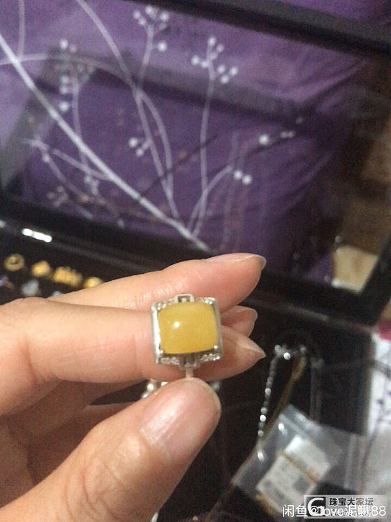 半夜来出点闲置，等着付酱油钱_翡翠吊坠戒指金