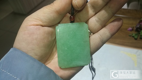 照个照片这么难？_牌子翡翠