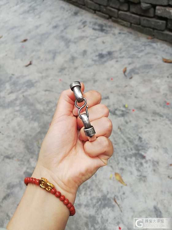 那些陪伴我们的东西，终将离我们而去。_手镯银