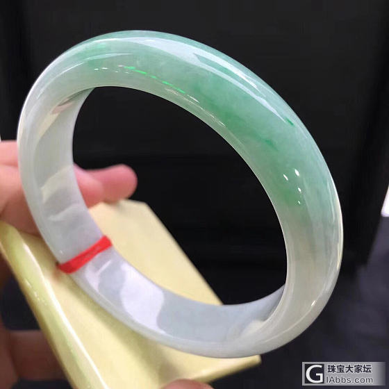 手镯特价3960_手镯翡翠