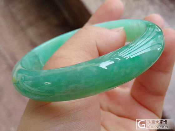 手镯特价3680_手镯翡翠