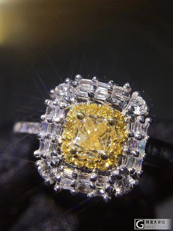 【闪耀5号】18k金钻石镶嵌天然黄钻戒指 主石钻0.35ct 公主款_彩钻戒指