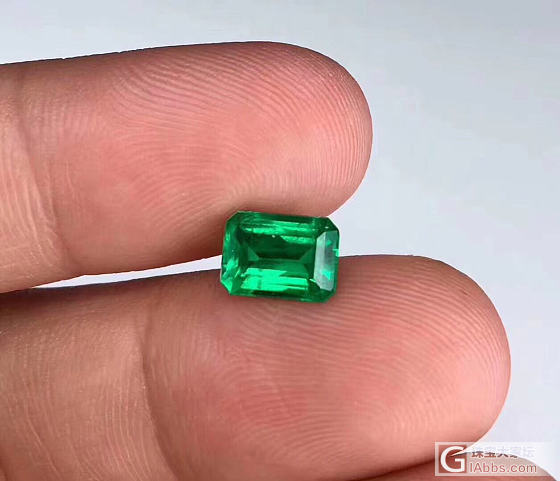 #泰勒彩宝#精选木佐色精品，1.64ct_祖母绿刻面宝石