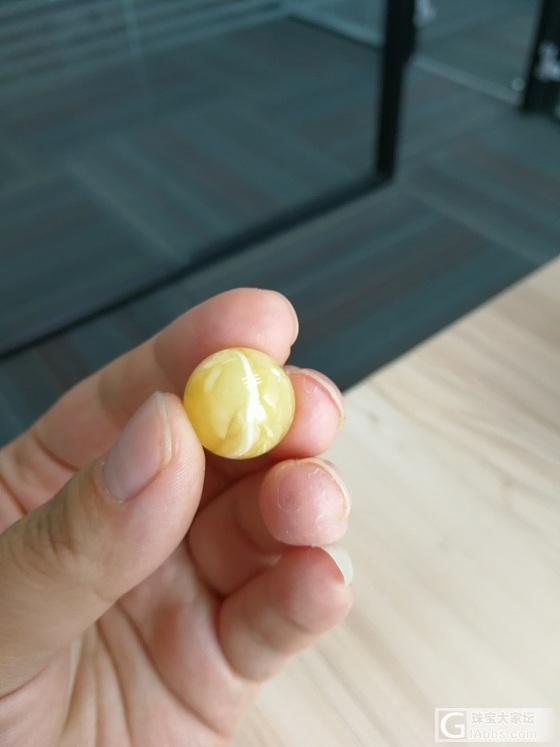 青金蜜蜡了解一下_戒指珠串蛋面琥珀蜜蜡青金石