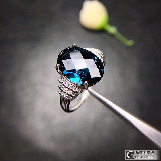 纯天然伦敦蓝蓝托帕石戒指
尺寸：10*12mm，925银镀白金  ￥1060.00_戒指托帕石