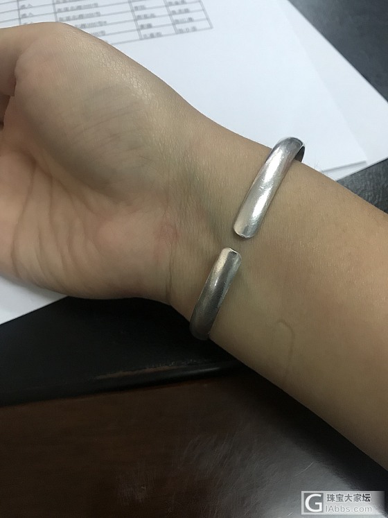 手工银镯能改款吗？问了很多店都说只能换_手镯银