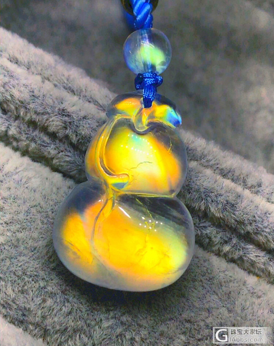 求！极品月光石异彩雕刻件！_月光石少见宝石水晶彩色宝石