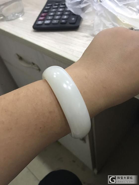 请忽视我的黑皮肤_手镯和田玉