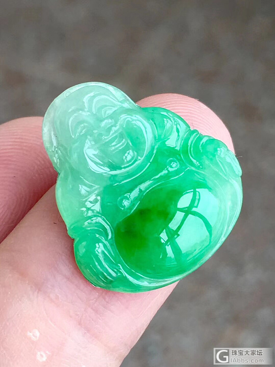 冰种阳绿佛公_挂件翡翠
