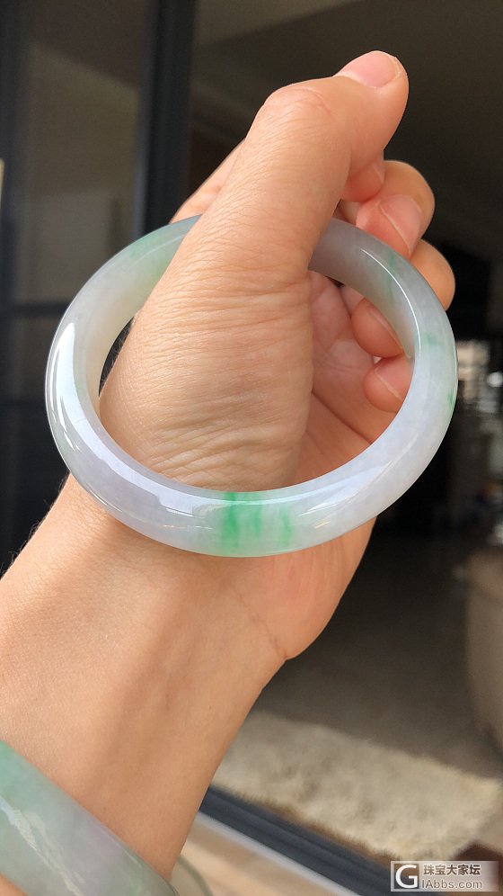 秀个美镯_手镯翡翠