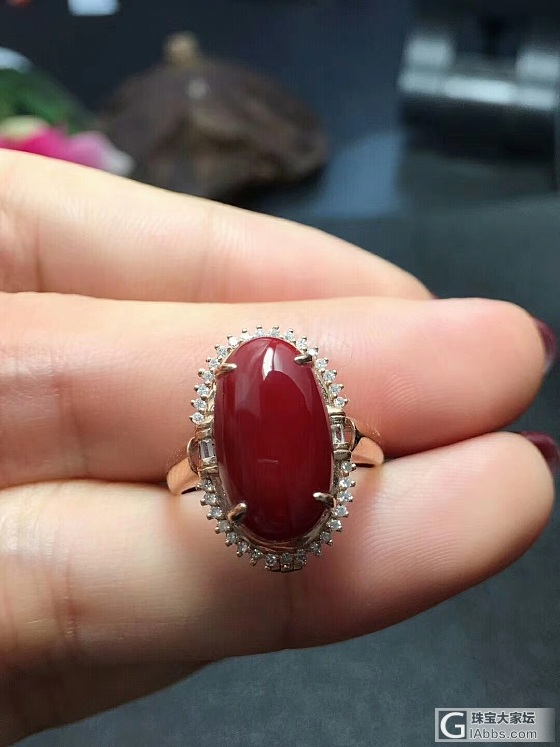🍒🍒阿卡深牛血戒指💍 果冻水润，18k金镶钻石。裸面 9-14mm 💰8_珊瑚