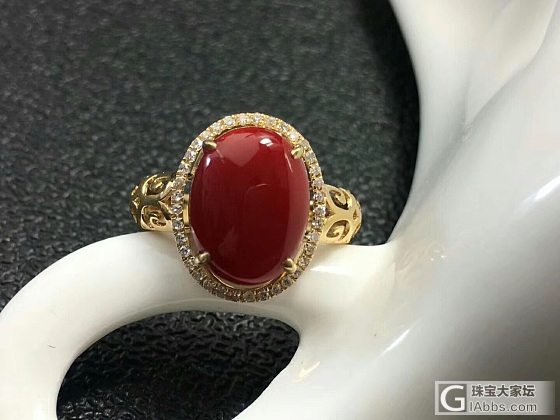 🍒🍒阿卡深牛血戒指💍 果冻水润，18k金镶钻石。裸面 11.17-9mm_戒指珊瑚