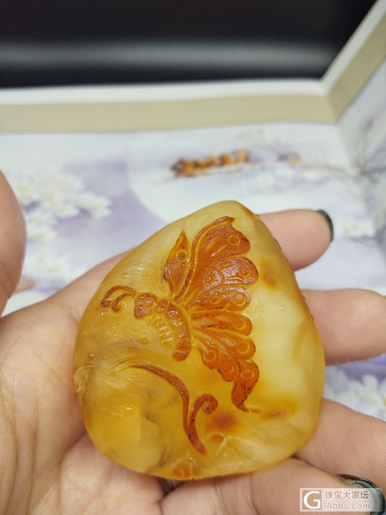 牡丹花儿开，蝶儿迷……_挂件蜜蜡