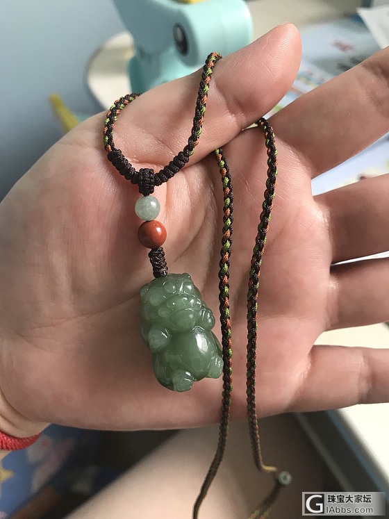 我有一只碧玉小貔貅，它有点牙疼_挂件碧玉