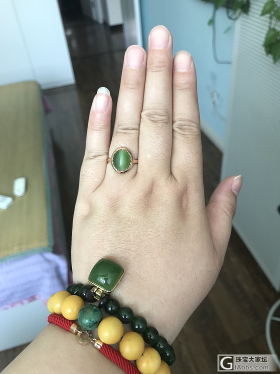 红绿灯_手饰蜜蜡碧玉