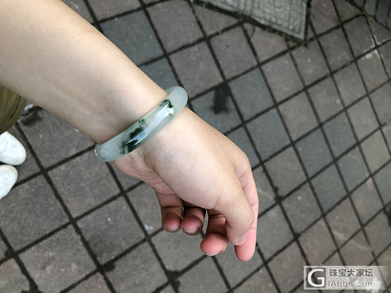 吃完饭散个步_手镯翡翠