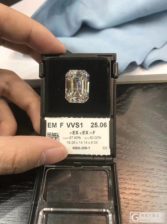 港展前方阵线发现的大家伙_名贵宝石展会