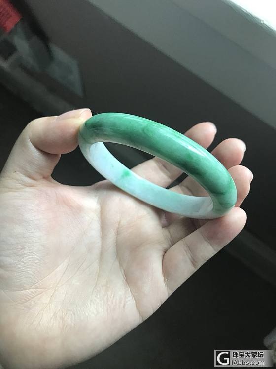 大家帮忙看个镯子_手镯翡翠