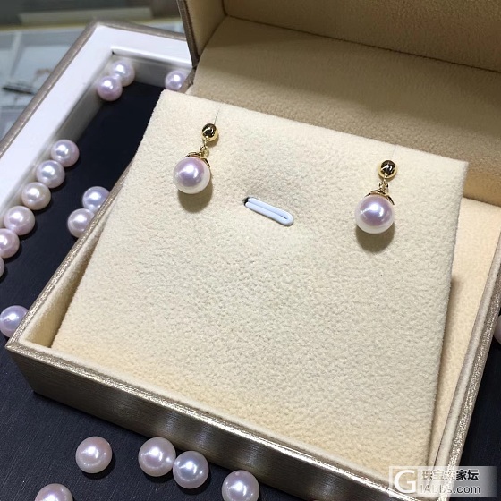 akoya海水耳坠 8-8.5mm  微瑕
18k金镶嵌  简单大方 很有坠感_耳钉珍珠