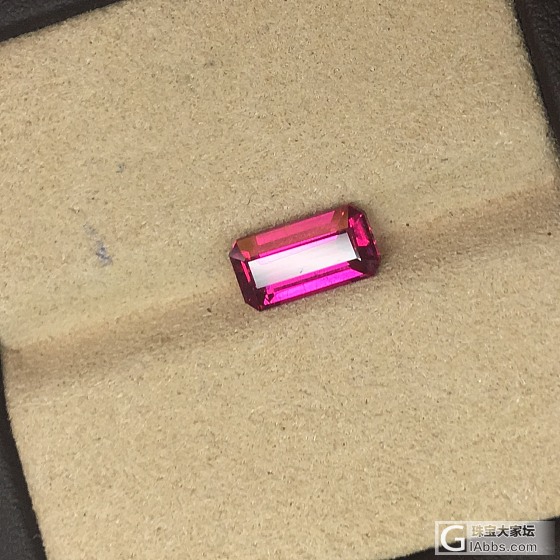 卢比莱碧玺小精品_彩色宝石