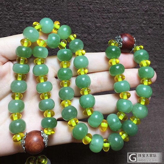 俄罗斯碧玉苹果绿项链  规格12×10mm… 重量97.4克，玉质温润细腻  手..._碧玉珠串和田玉