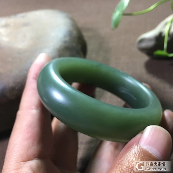 这样的青海碧玉手镯好看吗？_手镯碧玉和田玉