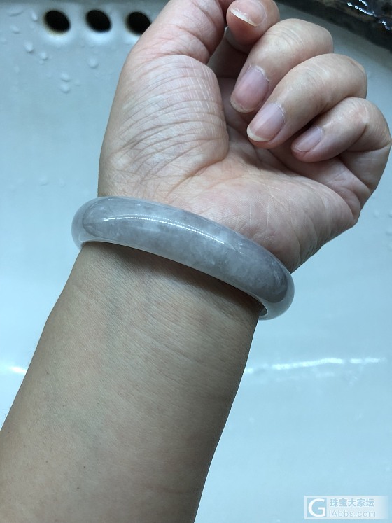 走过的各路大神们帮我看看这个小紫镯子怎么样？小四入的值不值🤦‍♂️🤦‍♂️_手镯翡翠