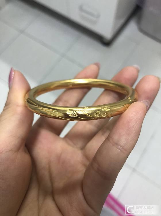如常所愿得了一只珍牡丹，珍惜_手镯金