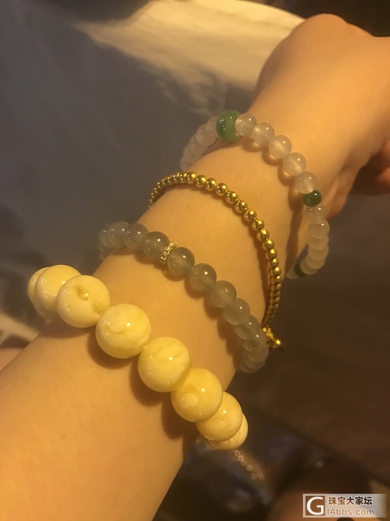 苹果手机拍照真是醉了，现在都不爱拍照了_琥珀蜜蜡翡翠珠串