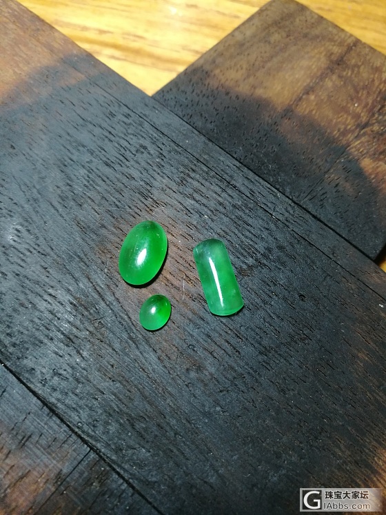 这样的石头拿来赌 才有点意思_赌石