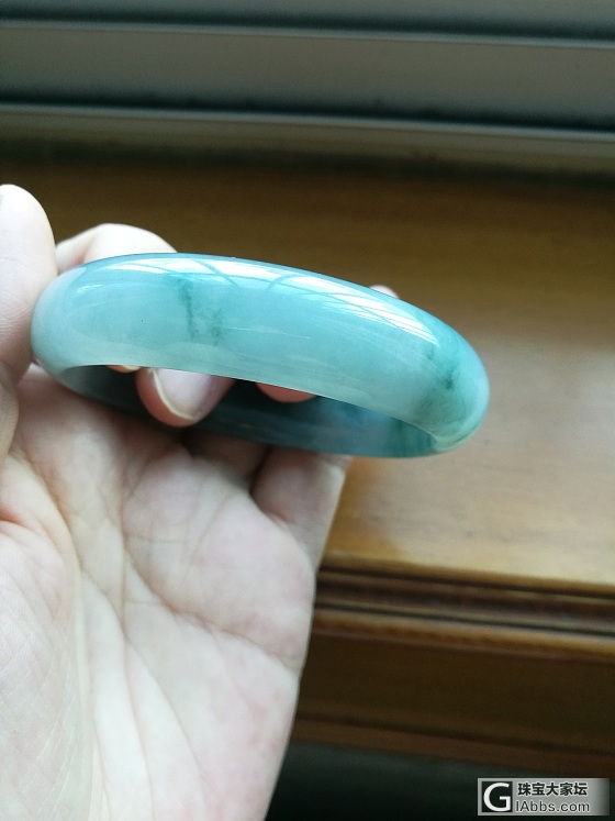 快来看看，原来手镯要这样拍照✌_手镯翡翠
