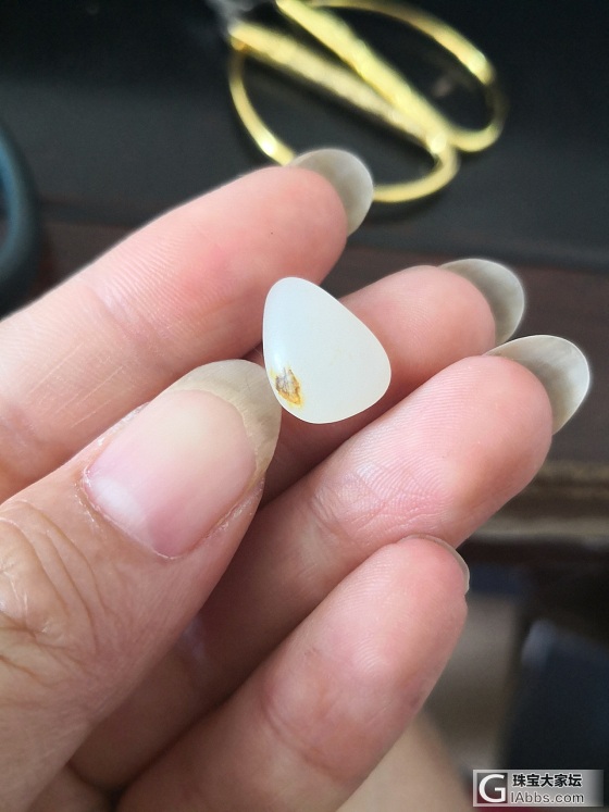 小小的白瓜子，刚从千里之外回来_原石和田玉