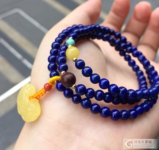 复古气息浓的青金石手链_珠串青金石